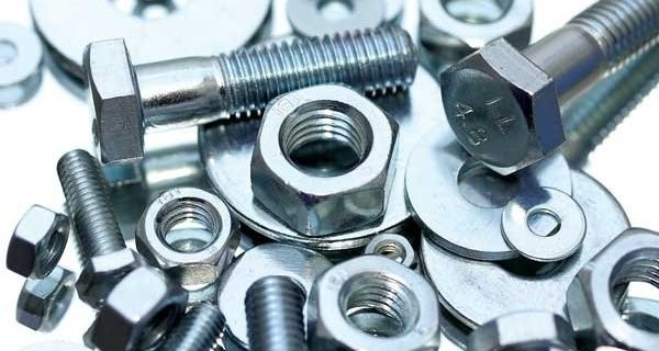 Different types of commonly used material for nuts and bolts. Image