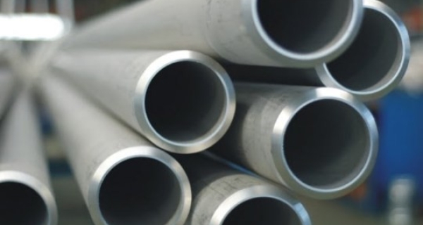 All about Stainless Steel Seamless Pipes and its Types Image
