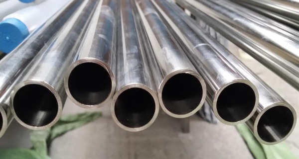 Seamless pipe uses and applications by Inox Steel Image