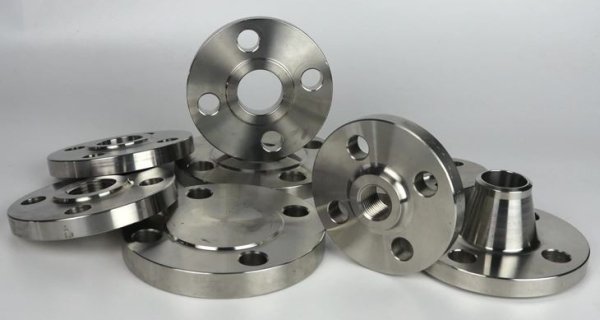 Learn more about Stainless Steel Flanges Types and Specification. Image