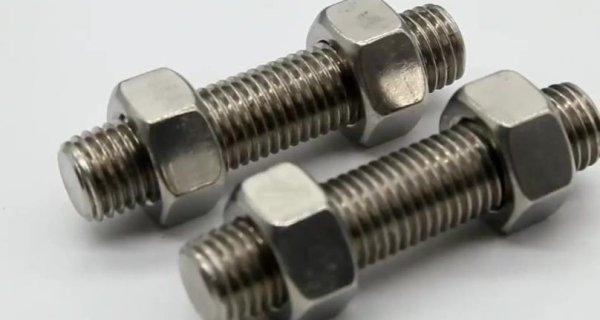 ASTM A320 Grade L7 Stud Bolts Image