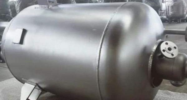 A Development in Commercial Storage: Titanium Tank Manufacturer in India Image