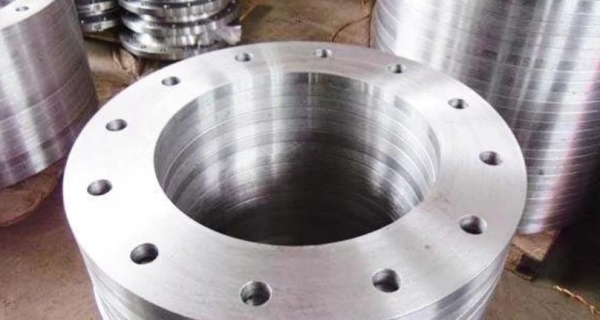 Flanges and the Five Types of Flanges: Flanges Manufacturer In India Image