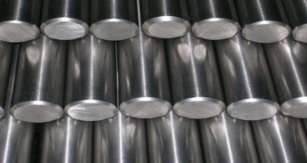 Top 5 Benefits of Using Steel Round Bars in Construction Manan Steels & Metals Image