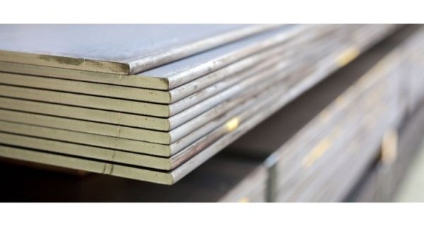 The Advantages of Choosing Sail Hard Plates Image