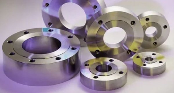 The Rise of Flanges Manufacturers in India: Revolutionizing the Global Supply Chain Image