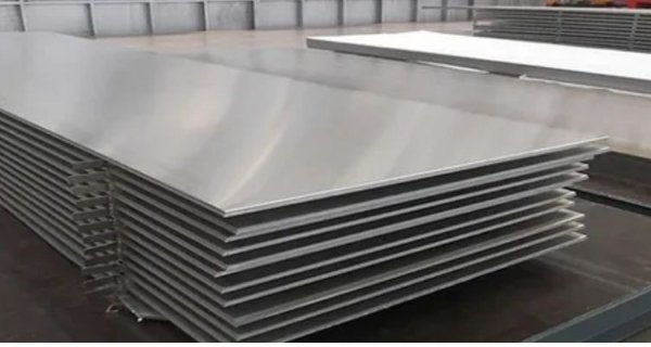 The Leading Stainless Steel Sheet Manufacturer in India: Types and Applications Image