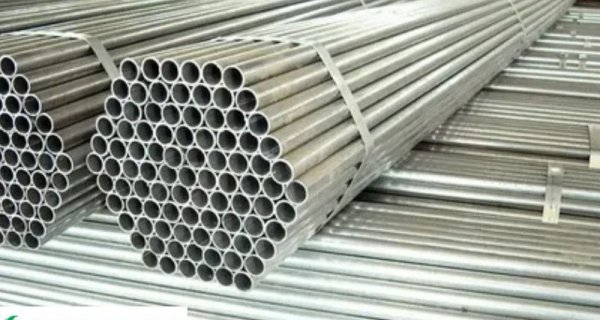 Exploring the Durability of Stainless Steel Seamless Pipes Image